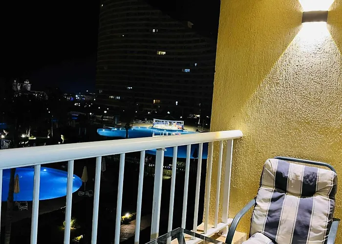 Porto Pyramids 6 *